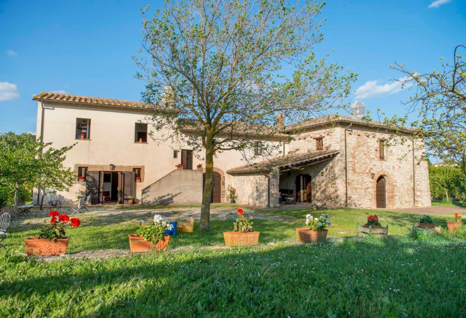 Agriturismo Piano Grande Avigliano Umbro 外观 照片